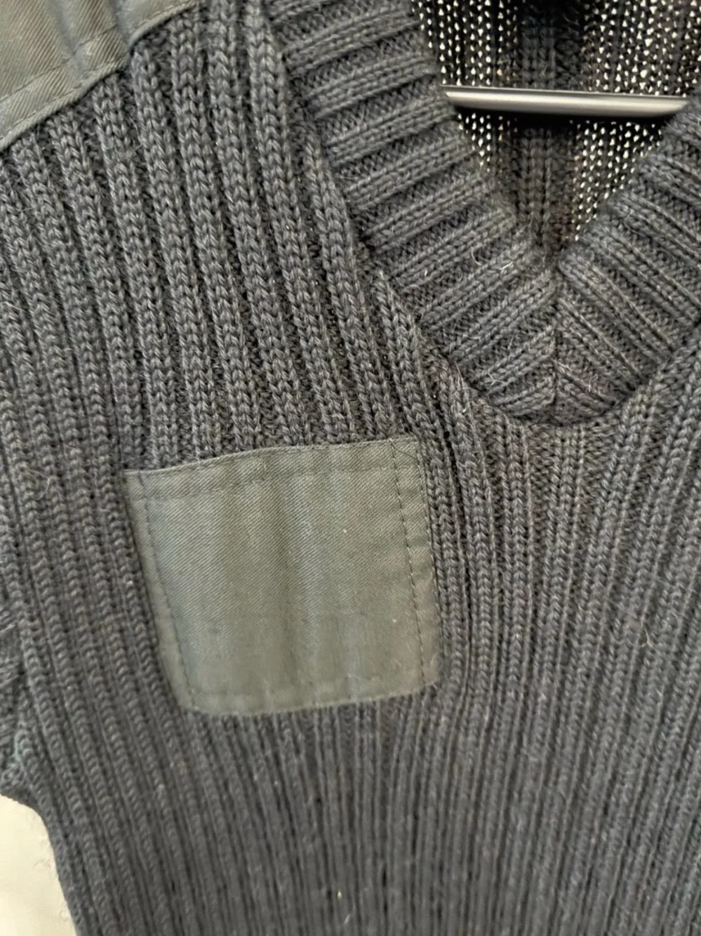 VTG Citadel Black Military V-Neck Sweater (Wooly Pully) Men’s Medium Epaulets